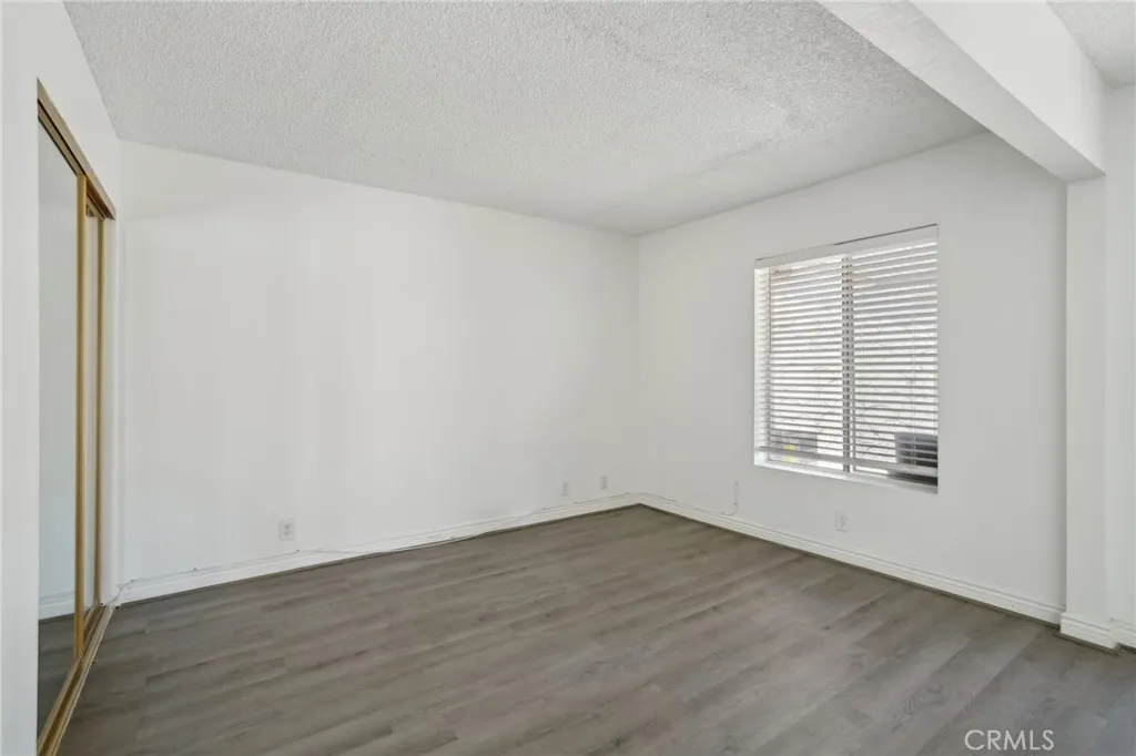 82075 Country Club Drive 31, Indio, California 92201 home-pic-20